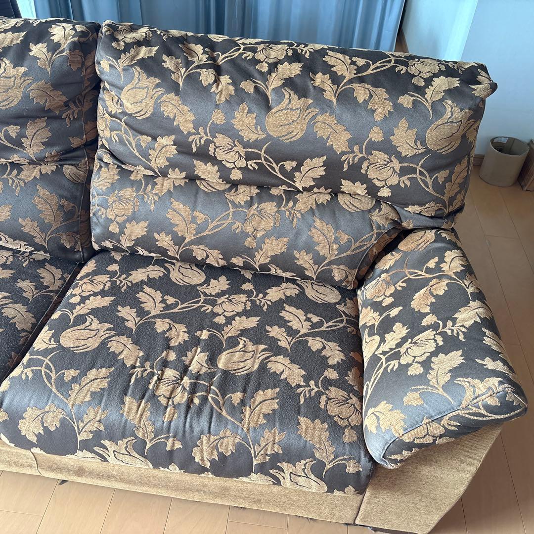 さらに！値下げしました！クラシック花柄4人掛けソファ