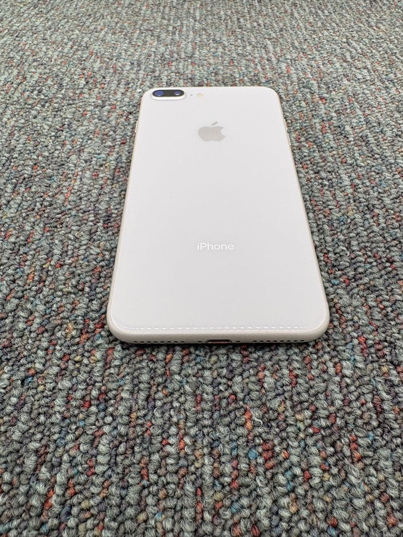 iPhone 8 Plus　64GB　simフリー　Apple　スマホ　969