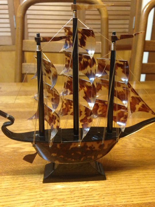 本鼈甲細工の帆船模型