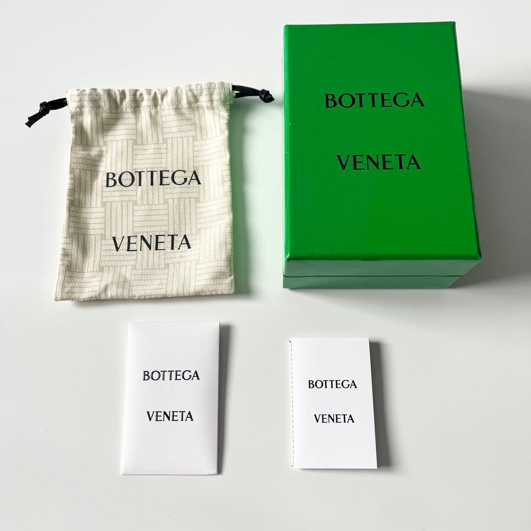 ボッテガヴェネタ　マキシイントレ　ケース　レザー　黒　ブラック　小銭入れ