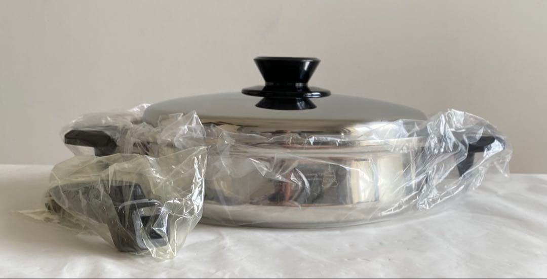 ロイヤルクイーン　大　フライパン(未使用品) 蓋(使用品)