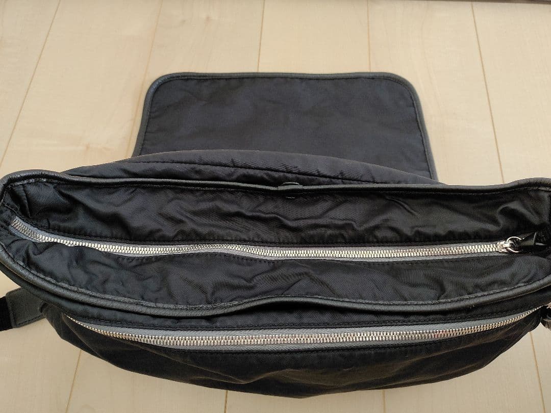 ドルチェ＆ガッバーナ　メッセンジャーバッグ