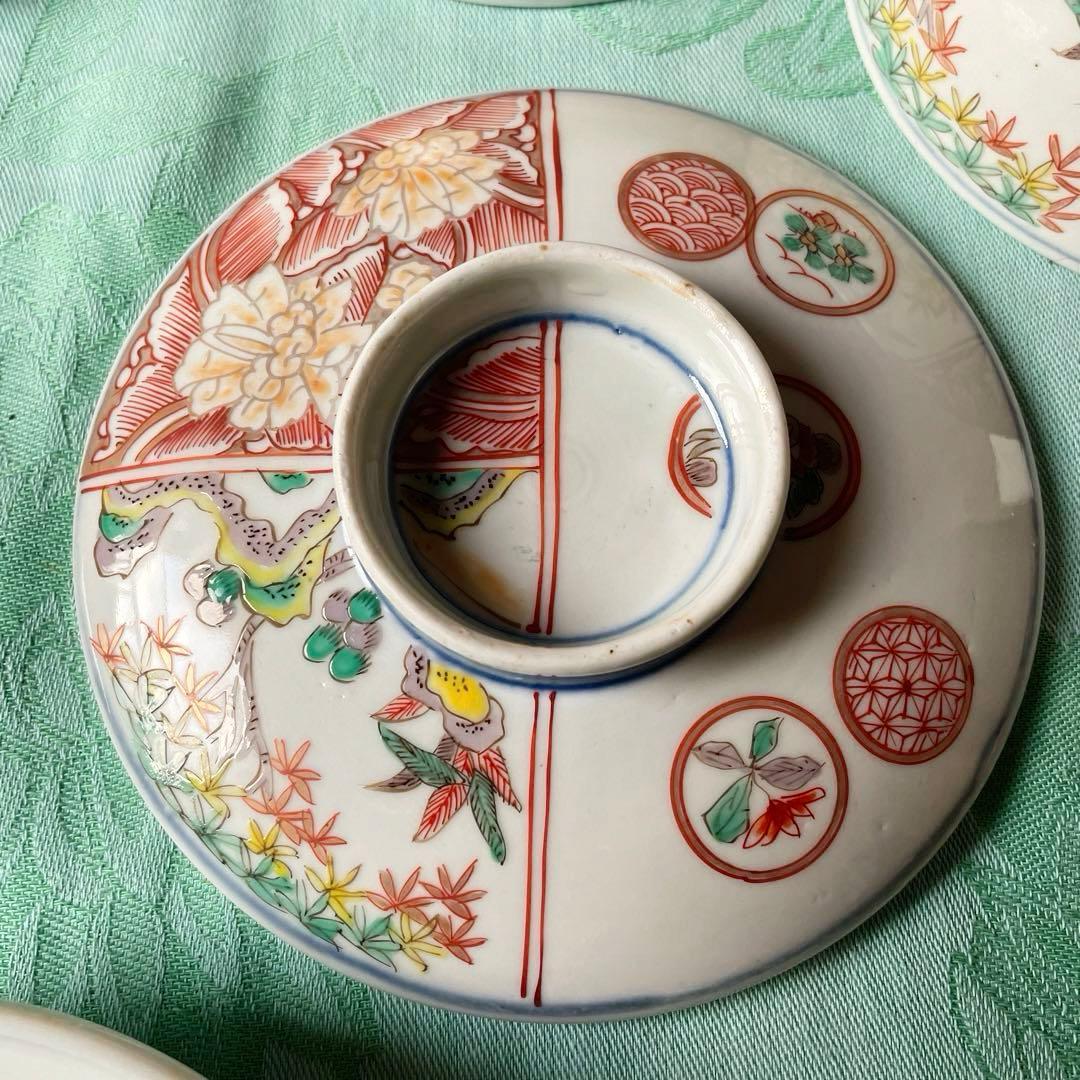 伊万里焼　色絵　金彩　染付　吉祥文様　蓋付き茶碗　3客