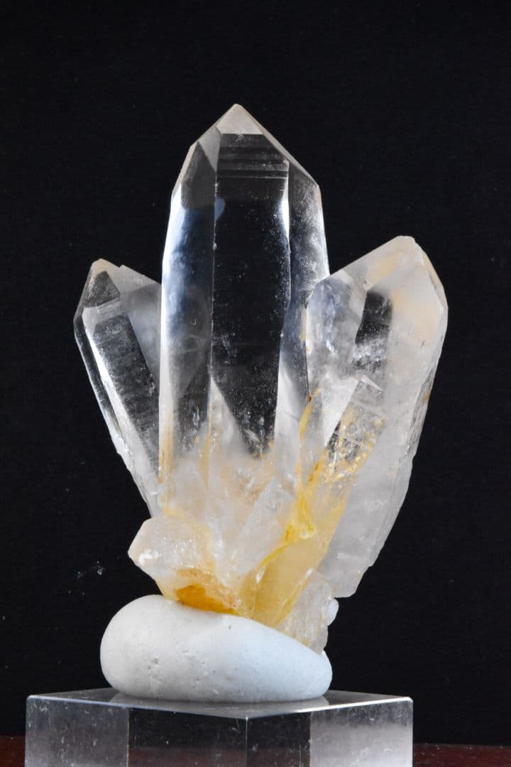 ベトナム イェンバイ産 クリア三連晶クォーツ