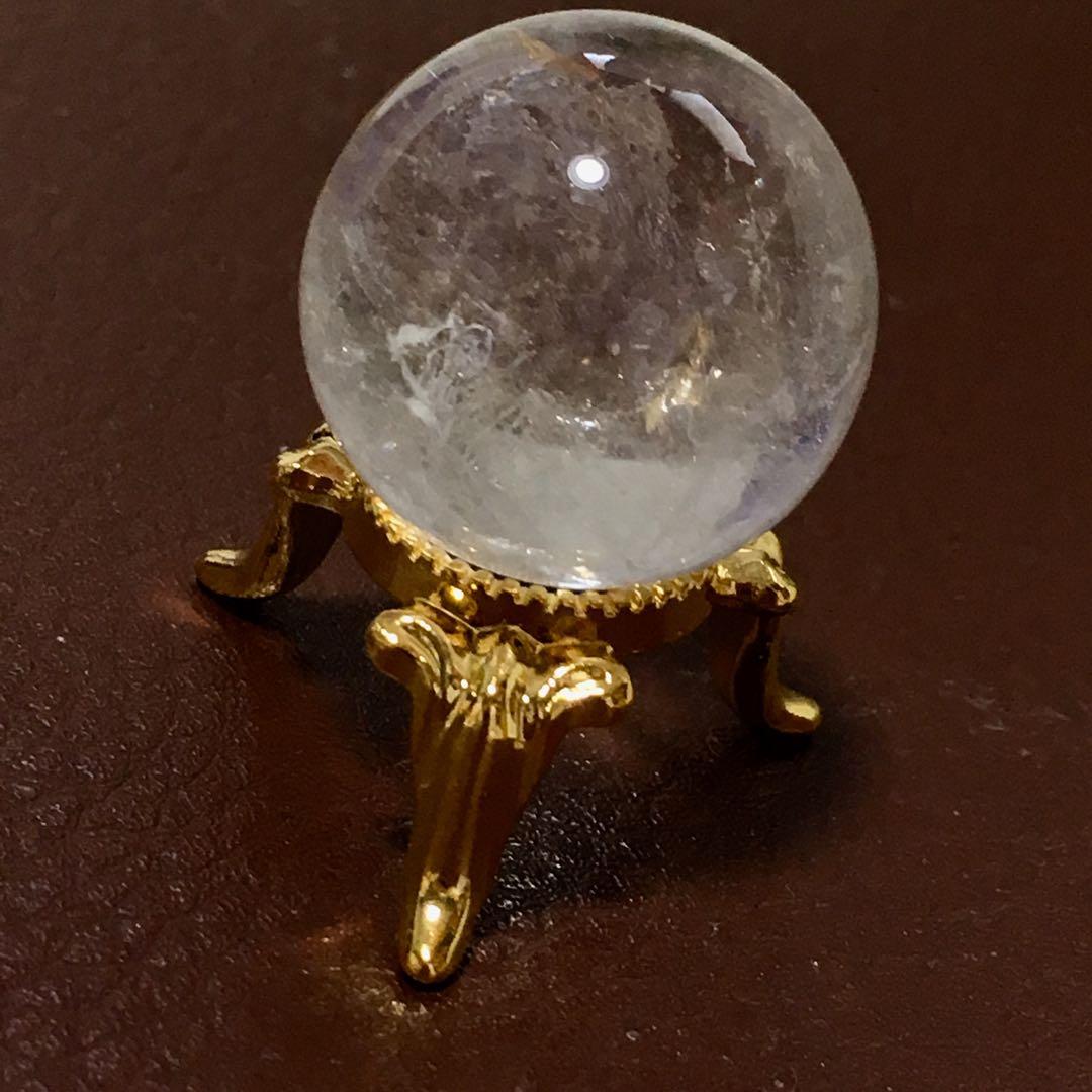 天然虹入りヒマラヤ水晶丸玉台座付き／管理番号T91-3985