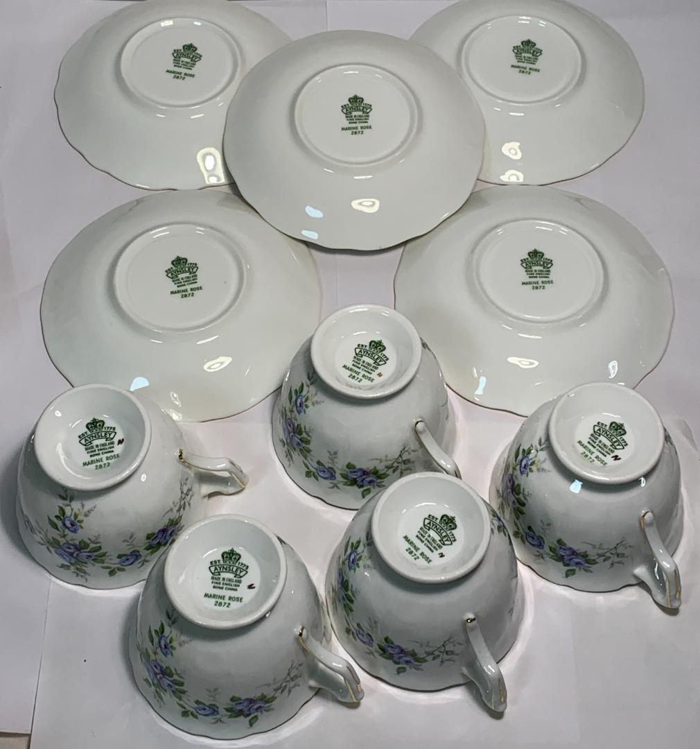 青いバラの食器セット