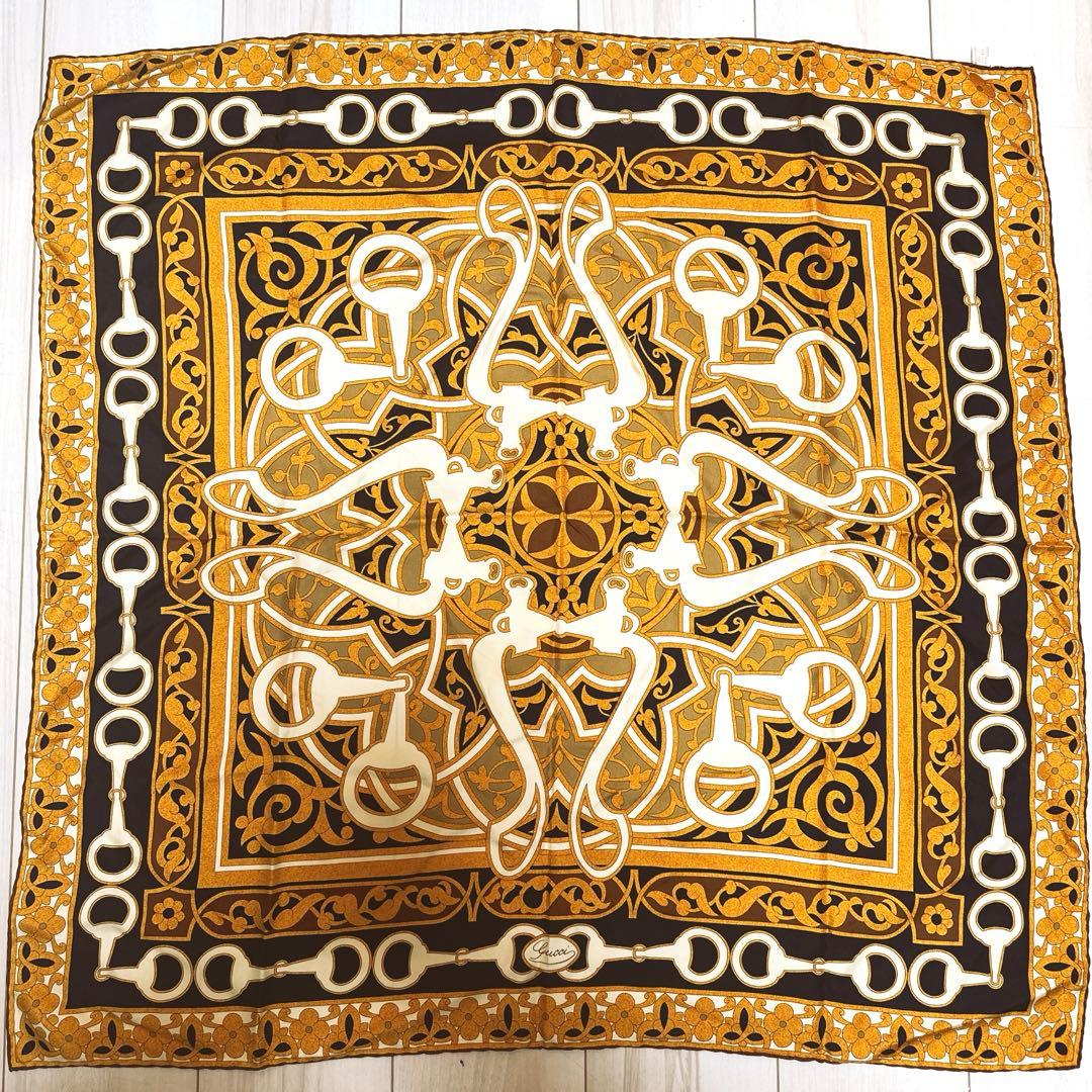 未使用　美品　OLD GUCCI Gucci シルクスカーフ 黒・金　馬具