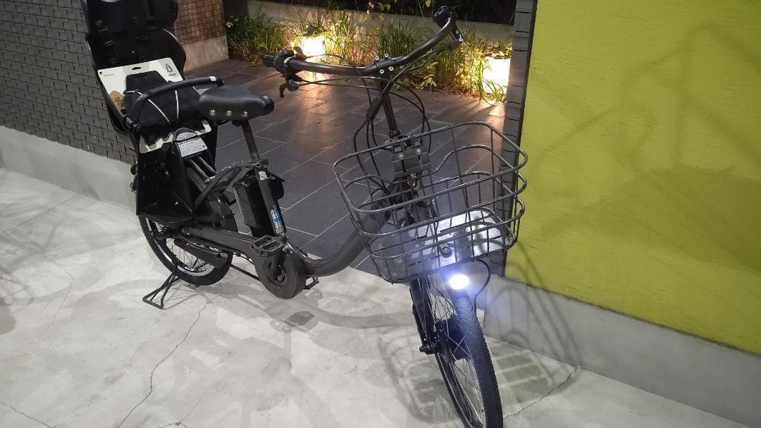 人気色　BIKKE　MOB　dd　回生充電機能　電動自転車　シートクッション新品