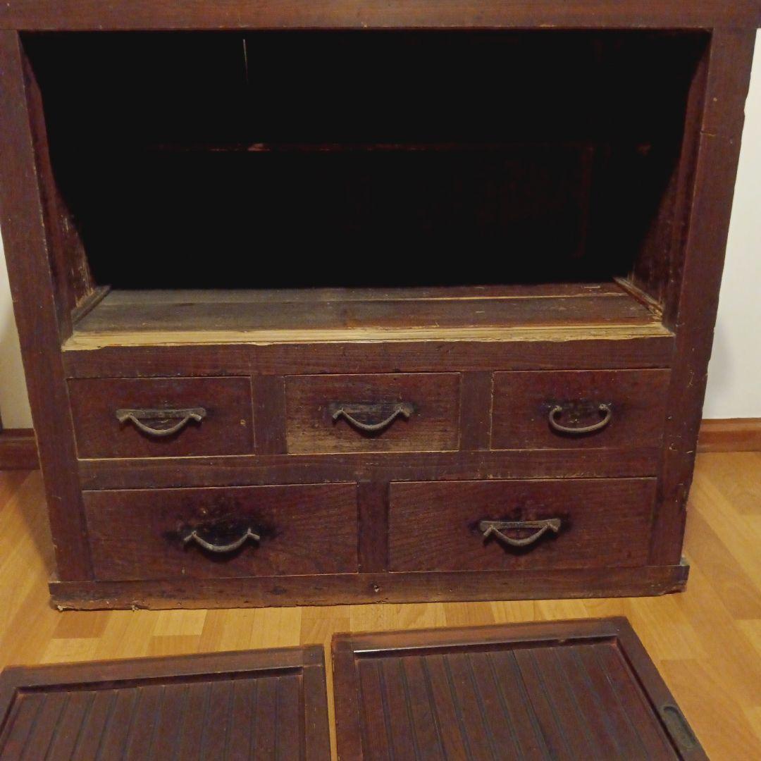 古い水屋の下置き。和箪笥　キャビネット　たんす　みずや