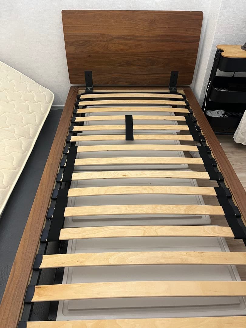 無印良品　ウォールナット　シングル　ベッドフレーム