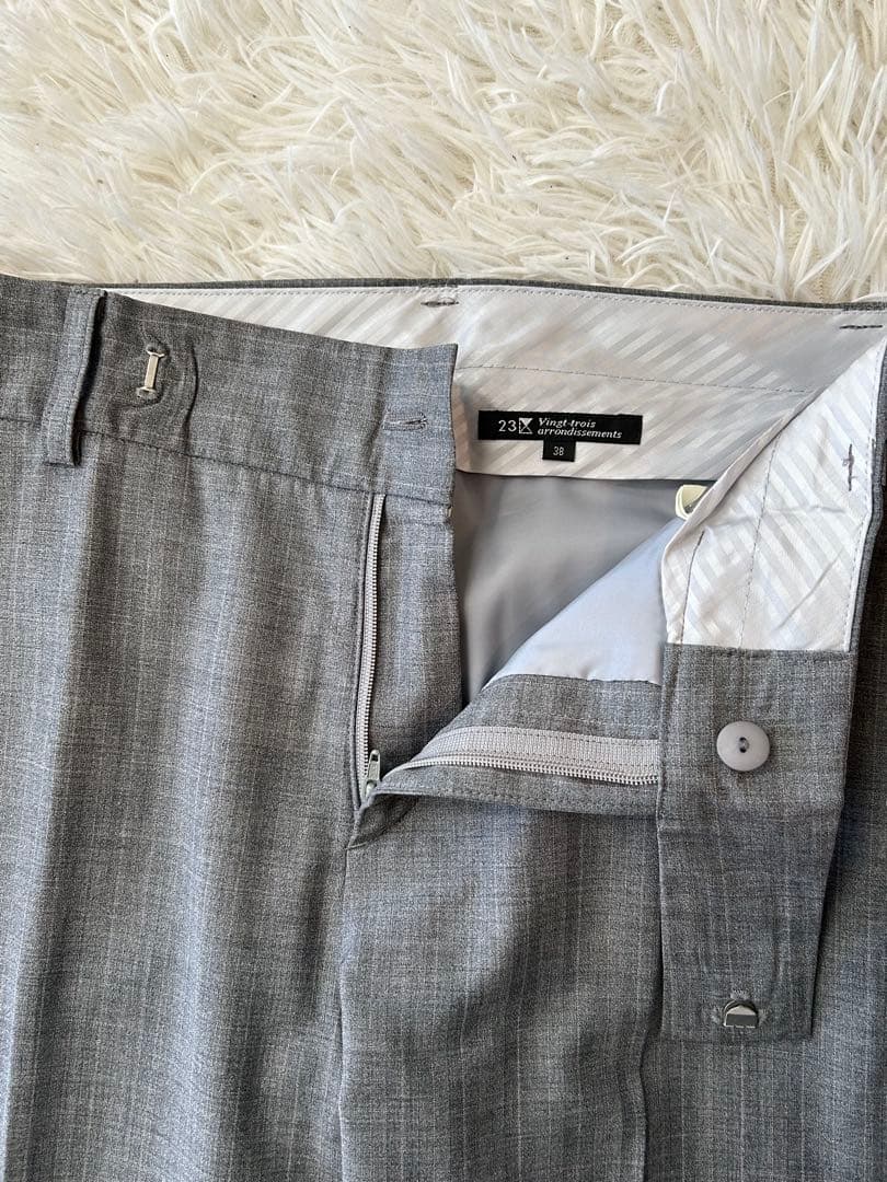 極美品！23区 グレー ピンクストライプ パンツスーツ 38 ヨーロッパ高級生地