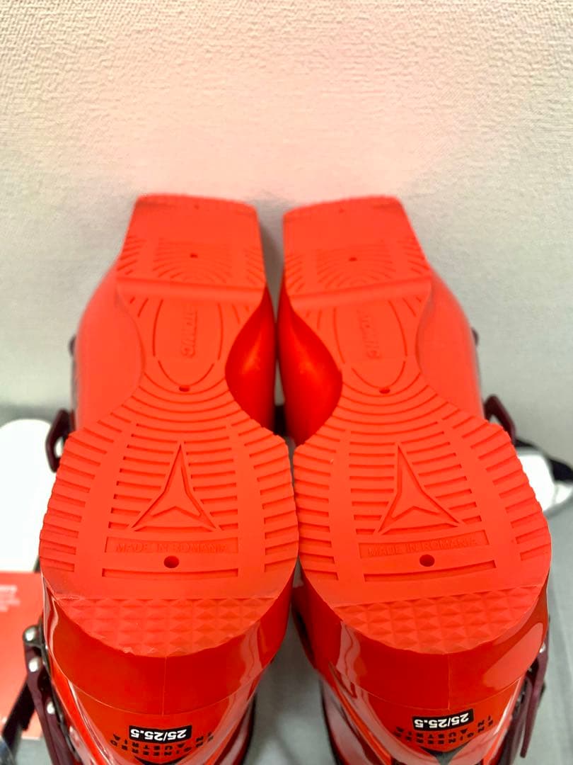 （新品同様）ATOMIC REDSTER STI 110 （25/25.5cm）