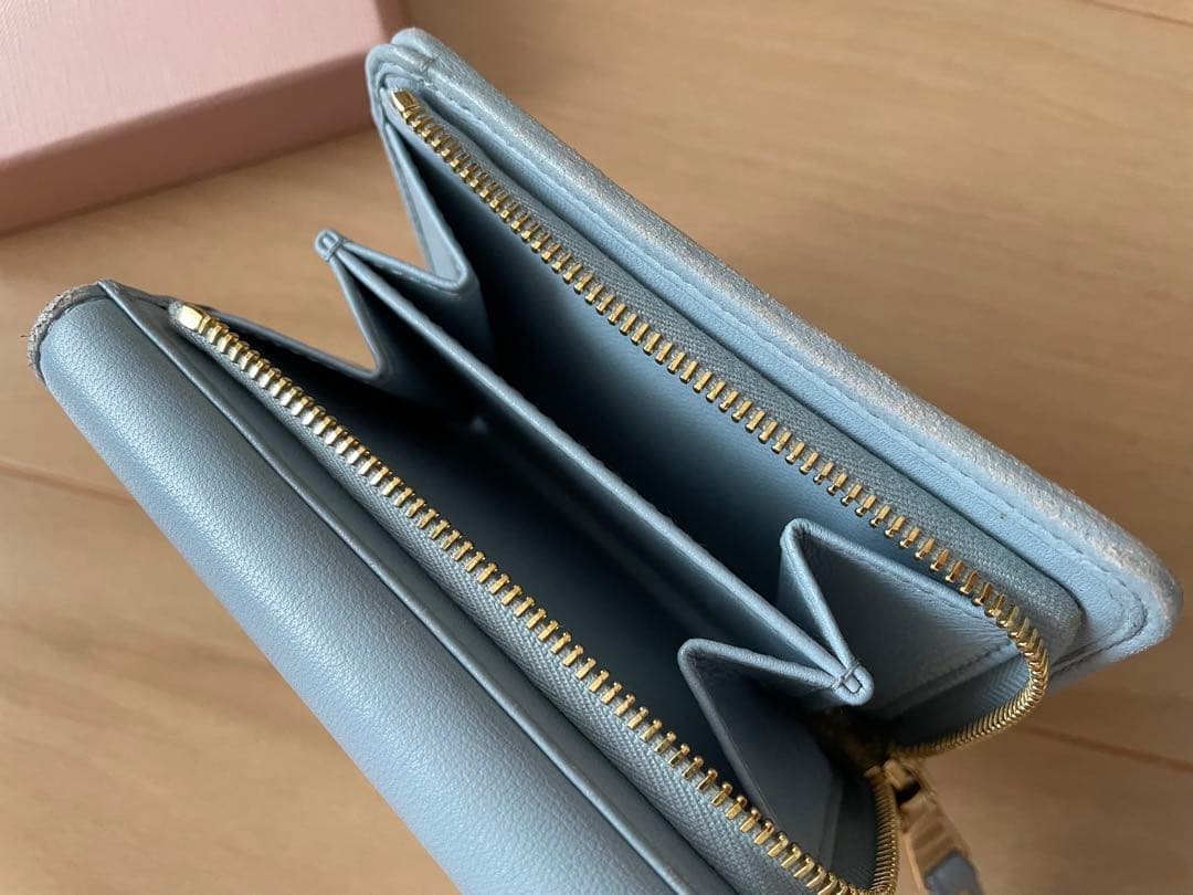 ミュウミュウ MIU MIU 二つ折り財布 マテラッセ 箱あり