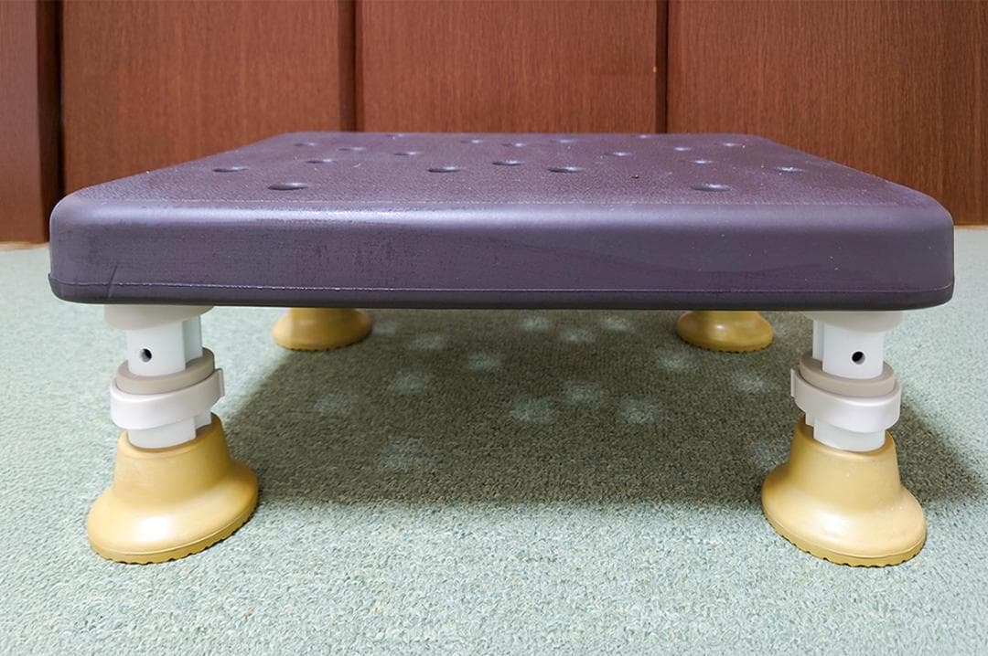 「踏み台」とのセットで、入浴が楽！安寿 UST-130N、PN-L11620BR