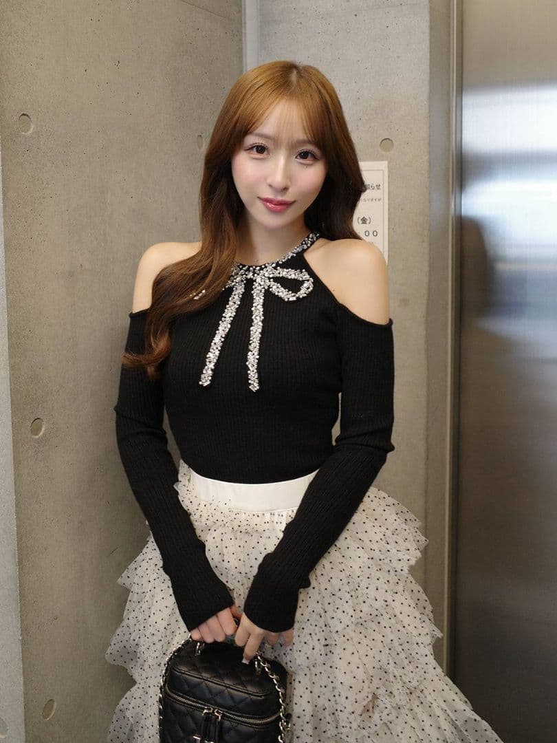 ダーリッチ リボンビジューアメスリニットトップス 新品タグ付き