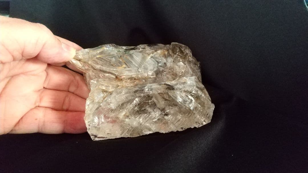 水入りエレスチャル水晶