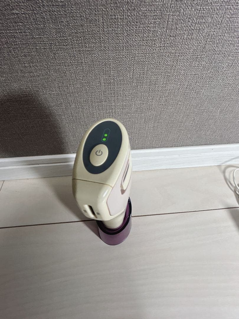 トリア スキンエイジングケアレーザー 美顔器