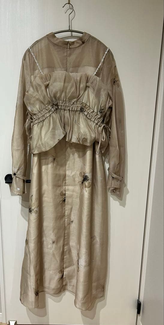 美品　willfully オケージョンドレス ワンピース TAN フリーサイズ