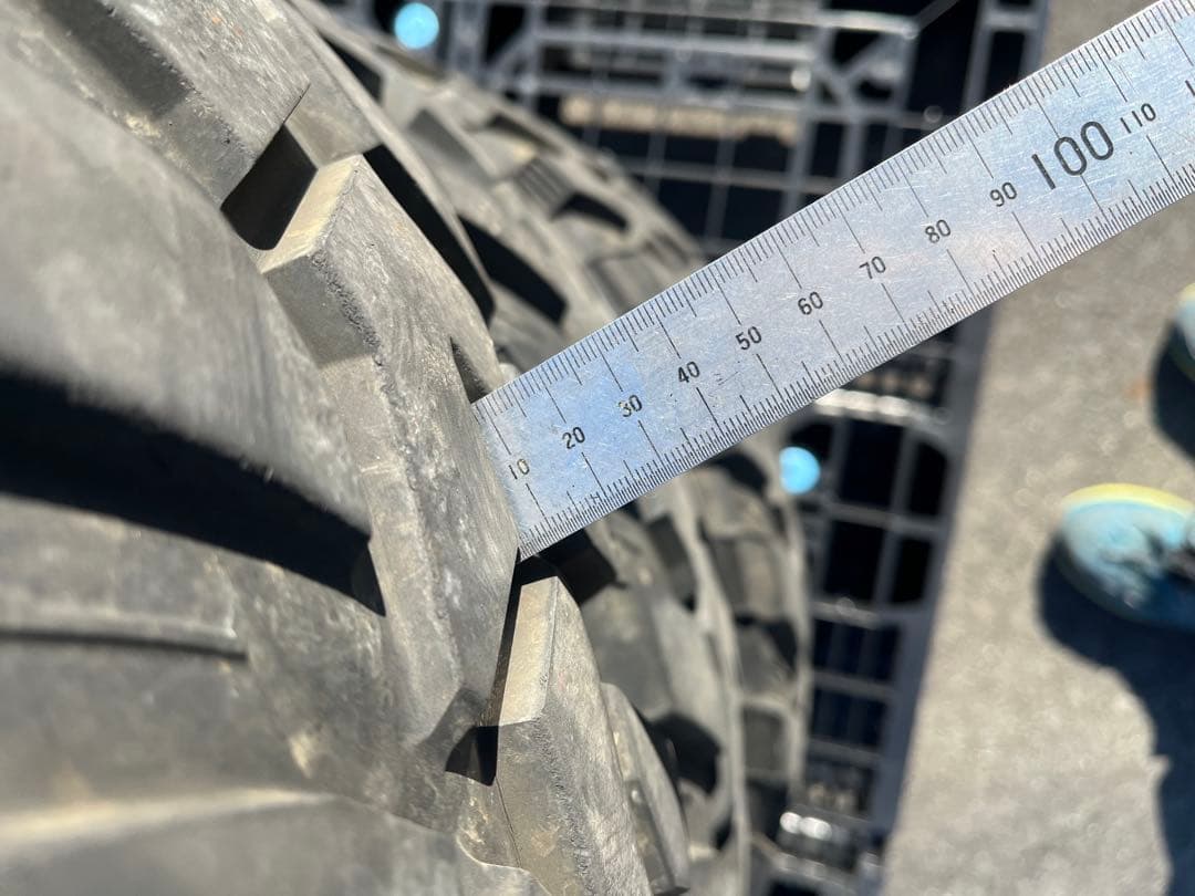 ダンロップ グラントレック MT2 235/85R16 4本セット