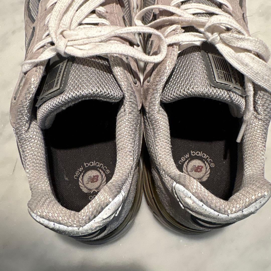 美品　箱付き　ニューバランス　990 V4 グレー　27センチ