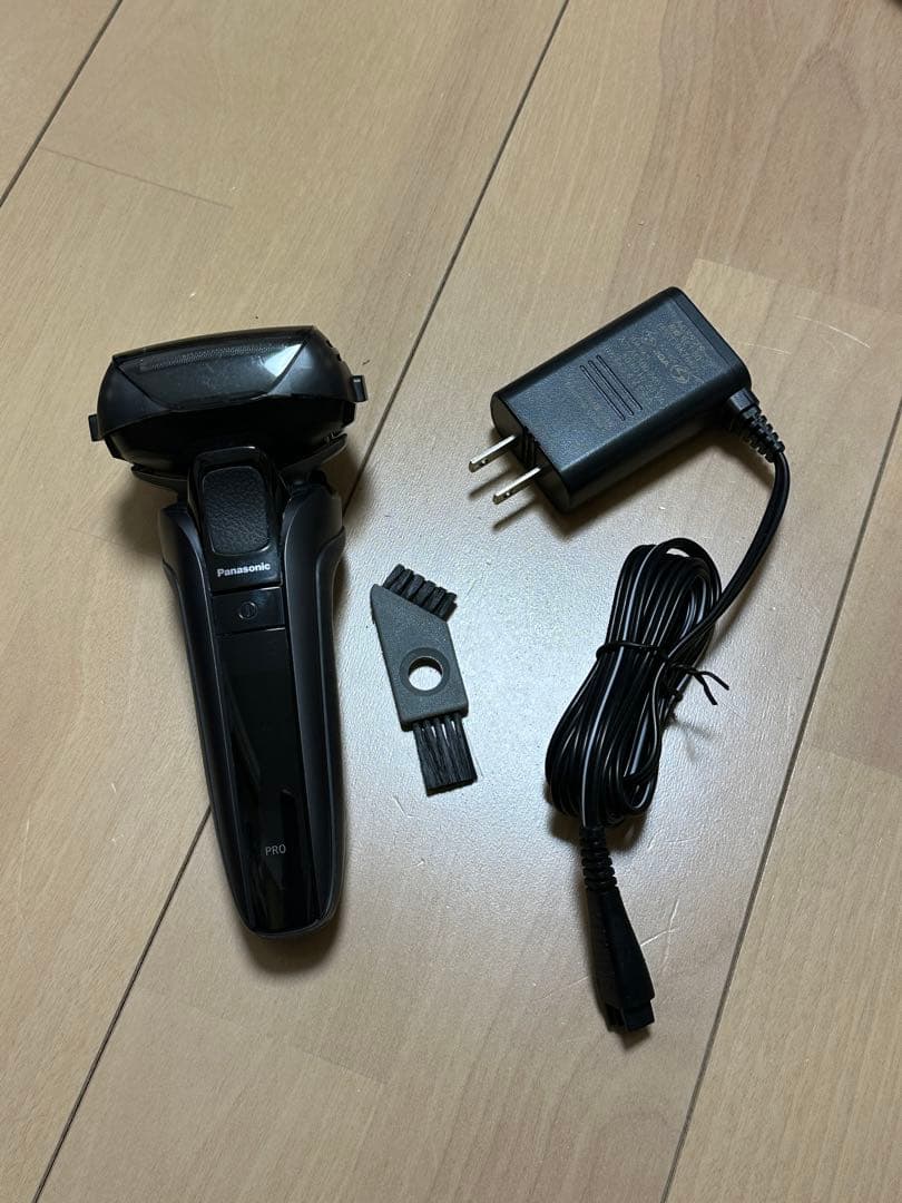 パナソニック　ラムダッシュ　pro プロ 5枚刃　ES-LV5W