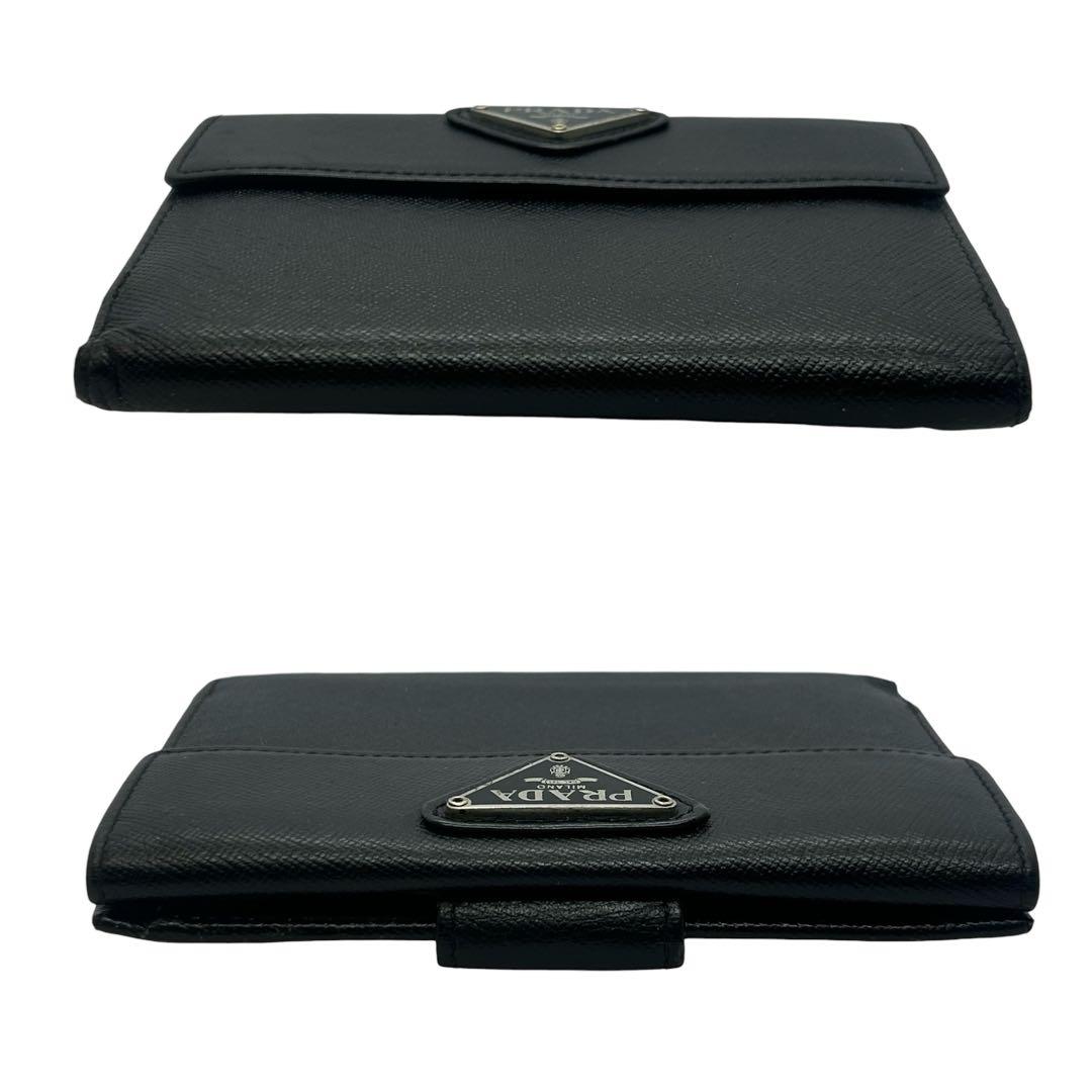 【美品】プラダ サフィアーノ 二つ折り財布 ブラック 黒 三角ロゴプレート