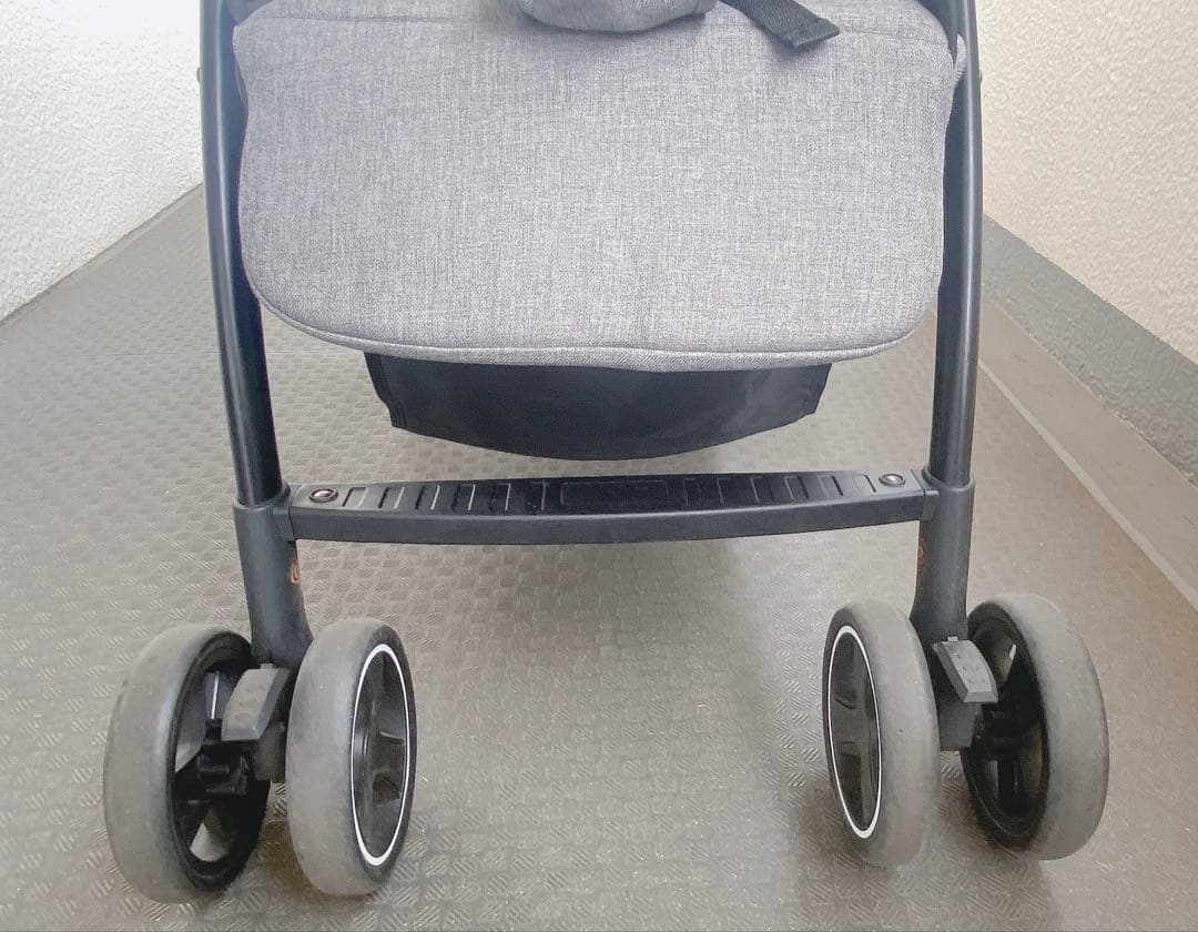 カトージ　2シーター　グレー　レインカバー付き