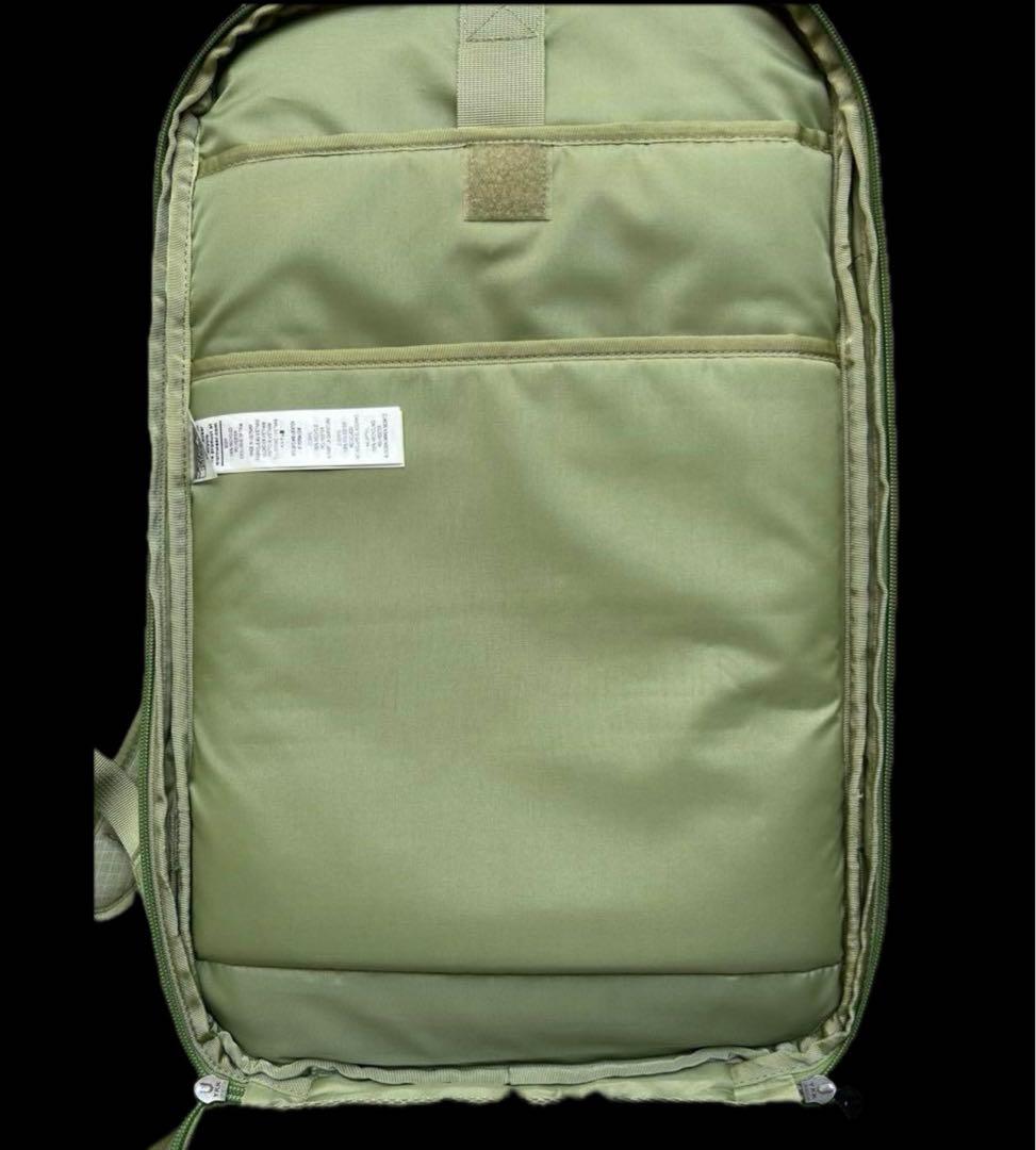 ハリー、未使用パタゴニア ブラックホールミニmlc