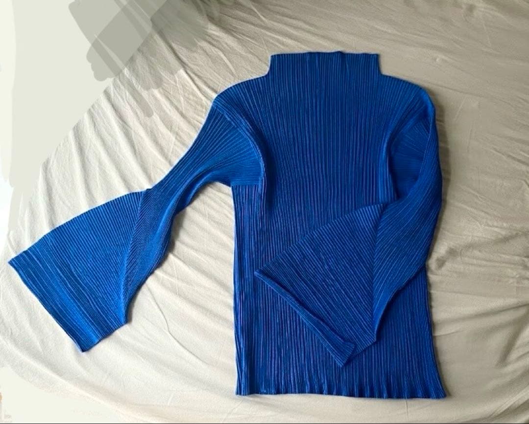 ISSEY MIYAKE プリーツ　トップス