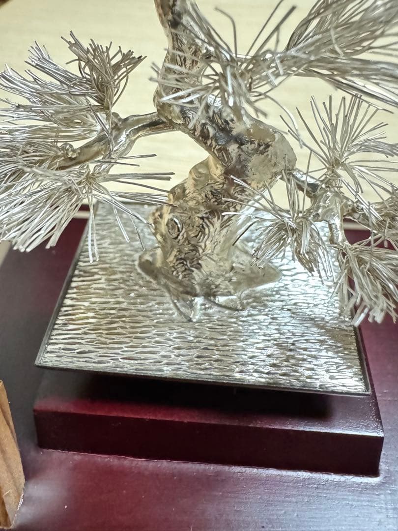 純銀製 松 銀製盆栽 置物 木製台座付き ガラスケース付き