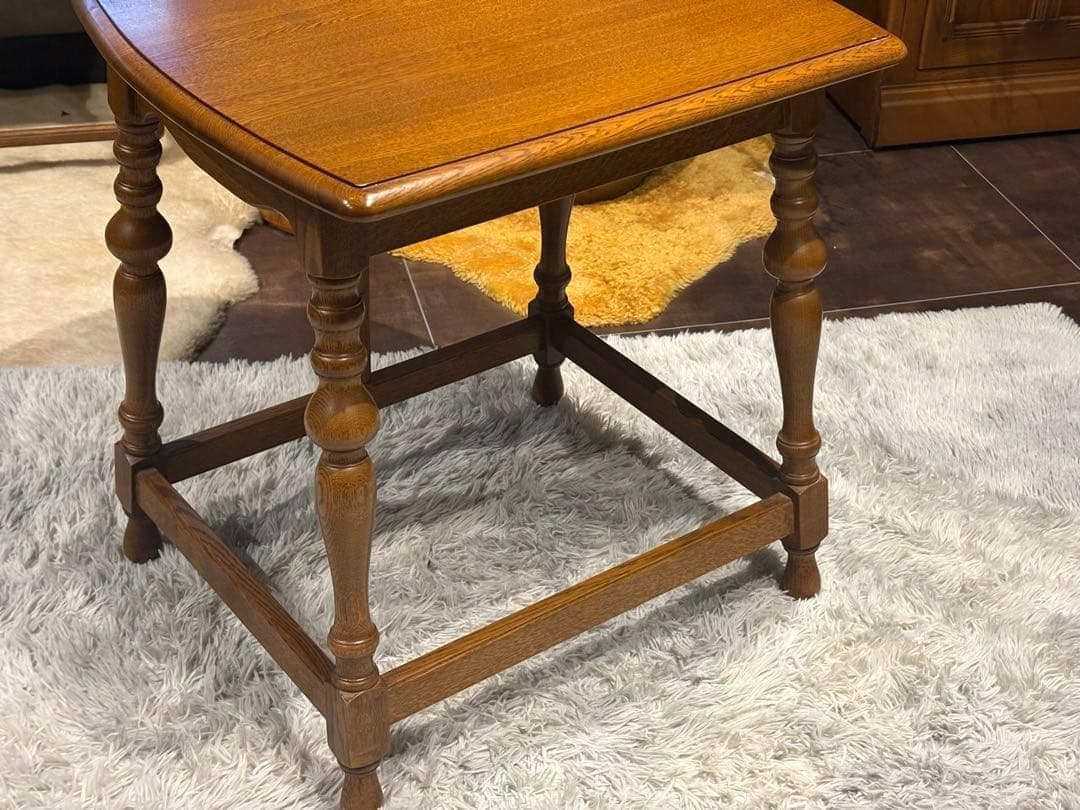 希少　ホビンレッグ　サイドテーブル　ローテーブル　アンティーク　クラシック　SG
