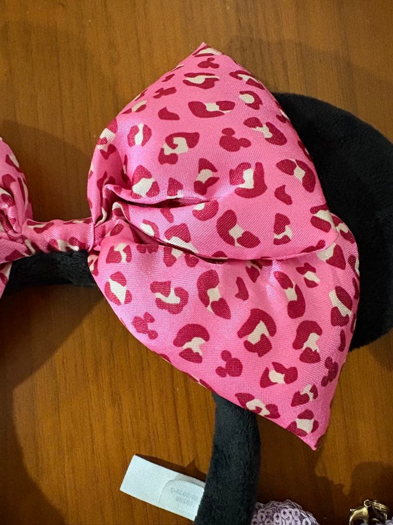 ディズニー ミニー ヒョウ柄 カチューシャ ディズニー ピンク