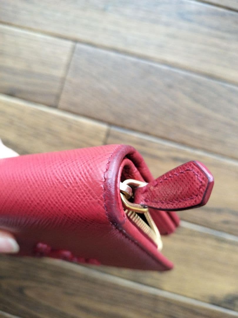 PRADA サフィアーノレザー 二つ折り財布 赤