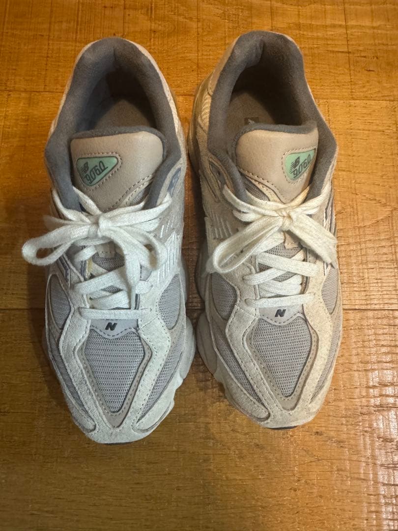 靴 newbalance 9060 23.5