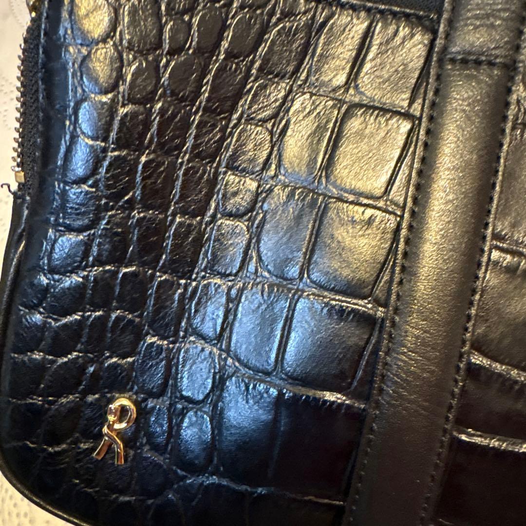 ロベルタ　ディ　カメリーノ　Tokyo 黒