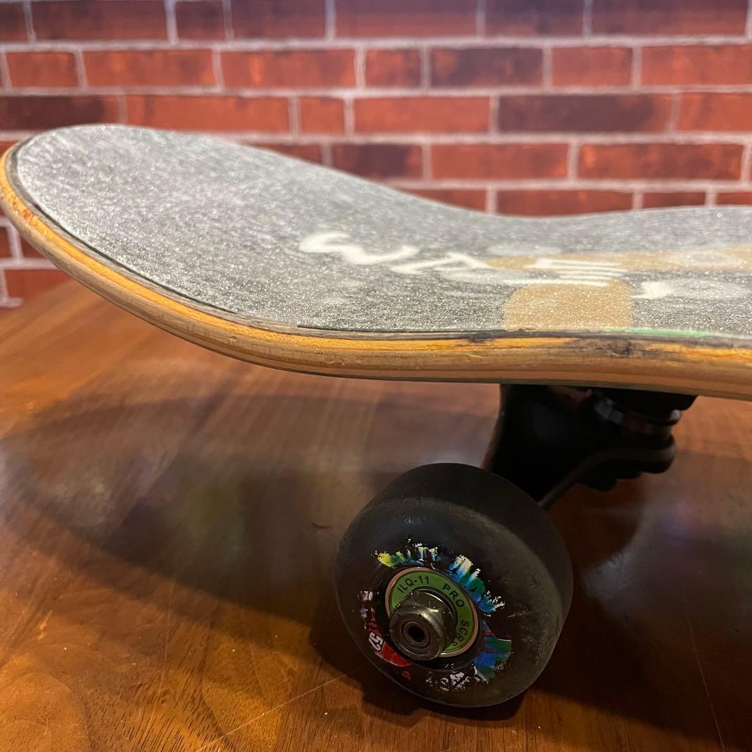 子供用　スケボー　スケートボード　コンプリート　美品　DGK サンダートラック