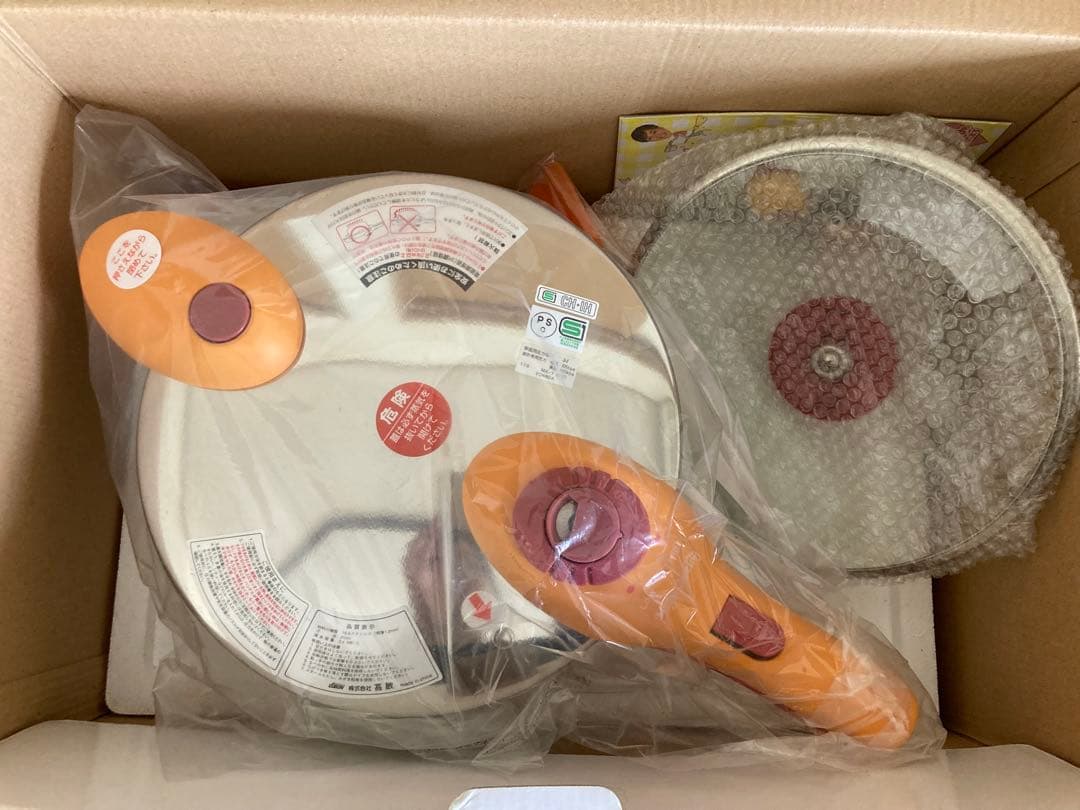 【未使用品】松居一代プロデュース 圧力鍋 3.0L タイマー・ヘラ付き