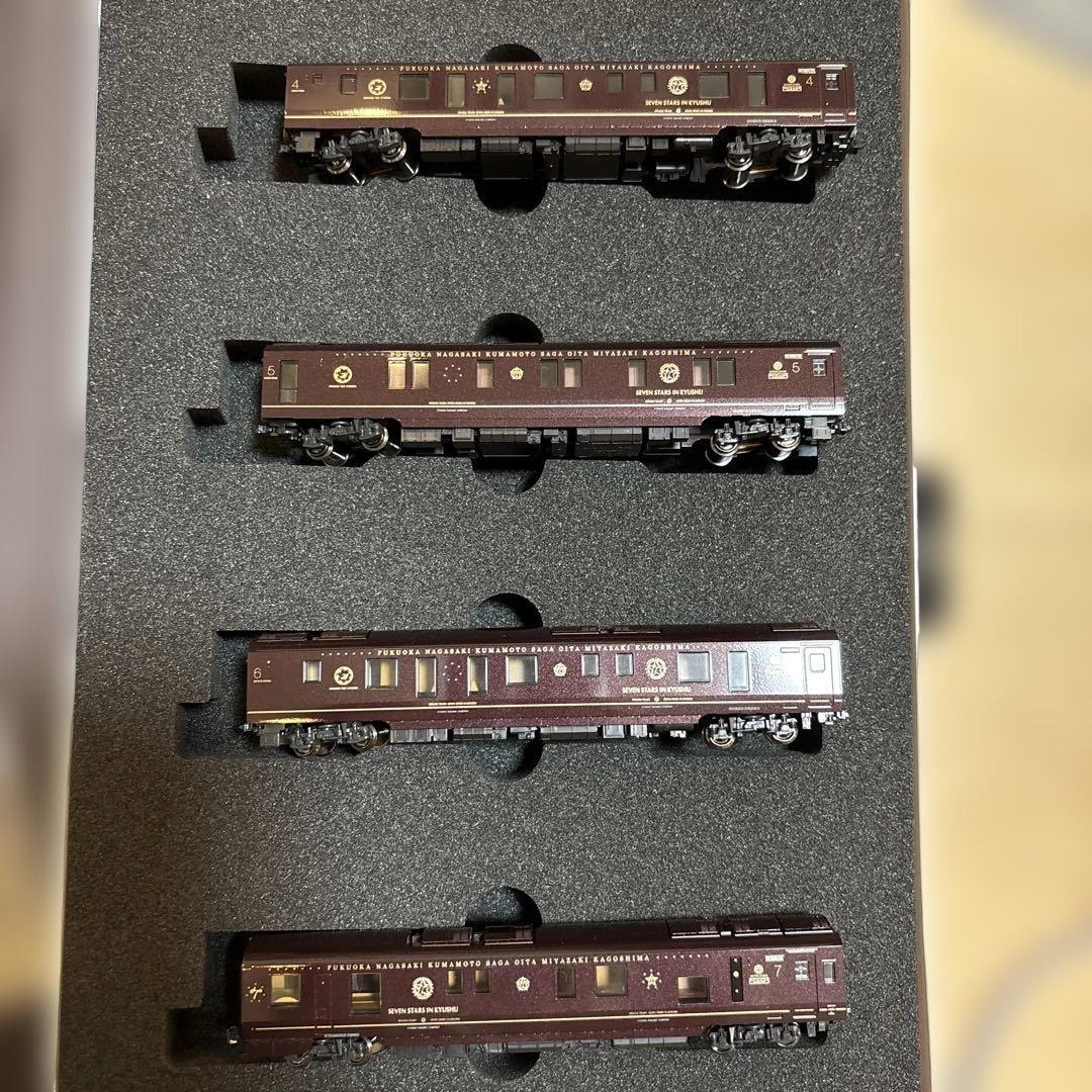 KATO 10-1519 クルーズトレイン「ななつ星 in 九州」 8両セット