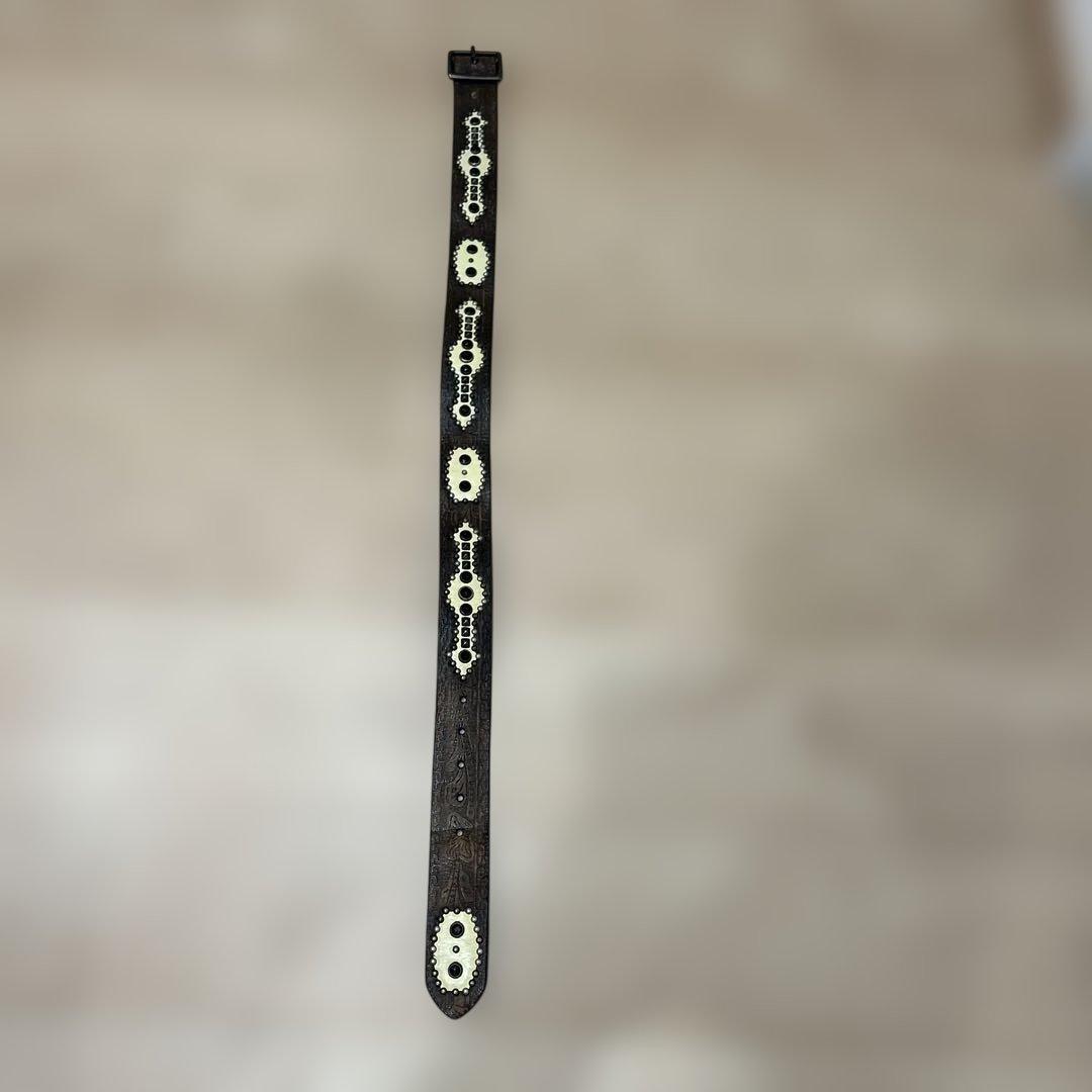 ダークブラウン 装飾ベルト