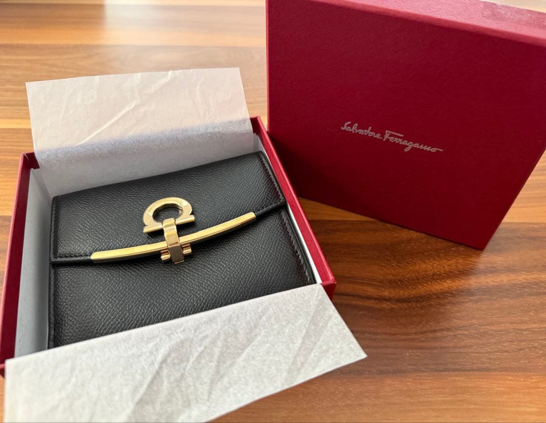 【美品】サルヴァトーレ・フェラガモ(Salvatore Ferragamo)