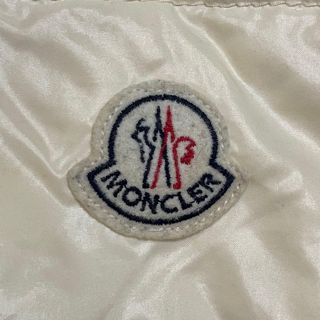 MONCLER モンクレール ダウン ベスト ワッペン ロゴ スナップ ホワイト