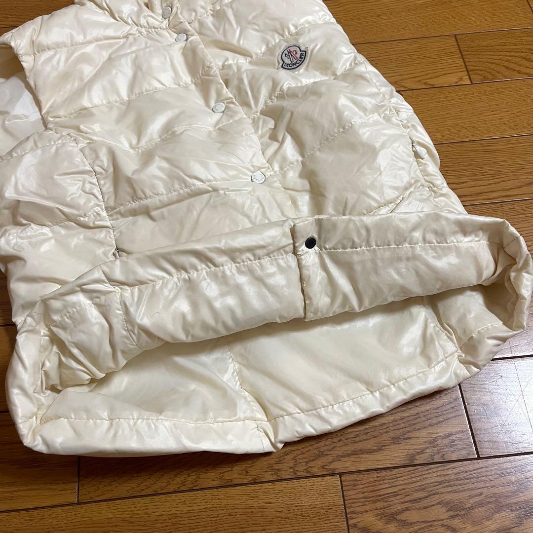 MONCLER モンクレール ダウン ベスト ワッペン ロゴ スナップ ホワイト