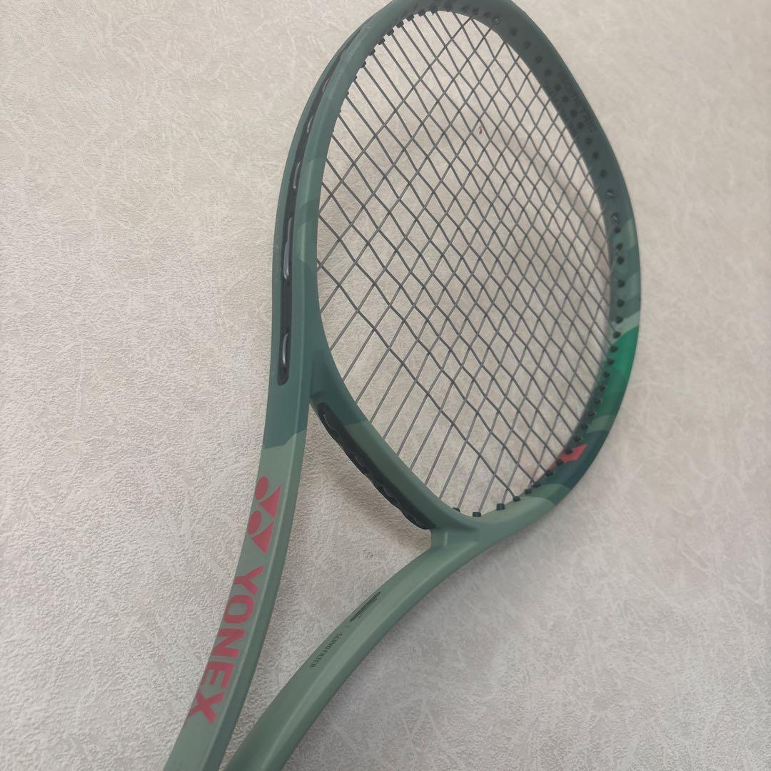 YONEXテニスラケットPERCEPT97 ケース付　即購入⭕️ほぼ未使用