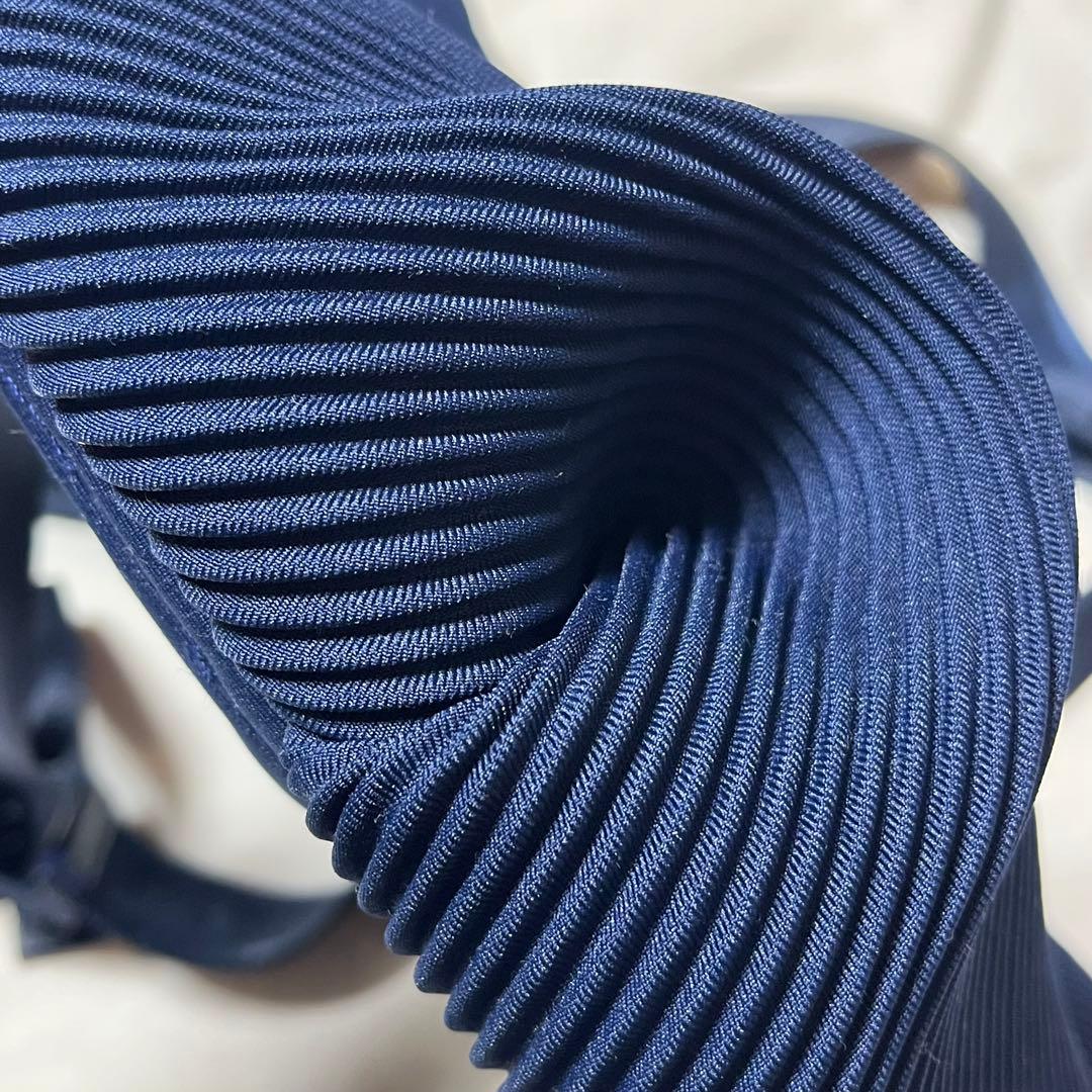 PLEATSPLEASE イッセイミヤケ　バックパック　ネイビー　美品