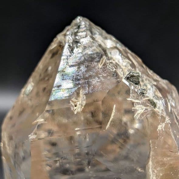 ギルギット産　高品質　共生　水晶　ポイント