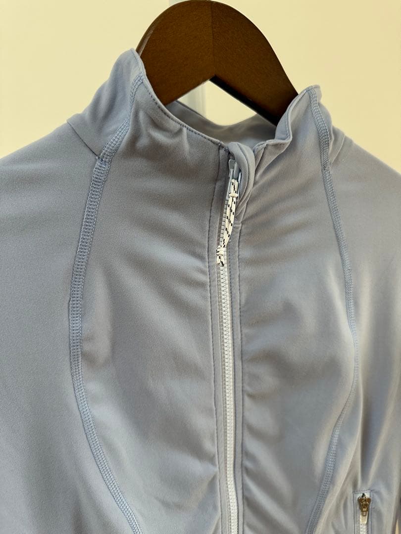 エミヨガ新品紙タグ付き⭐️サステナレッチUnity フットネスジャケットヨガウエア