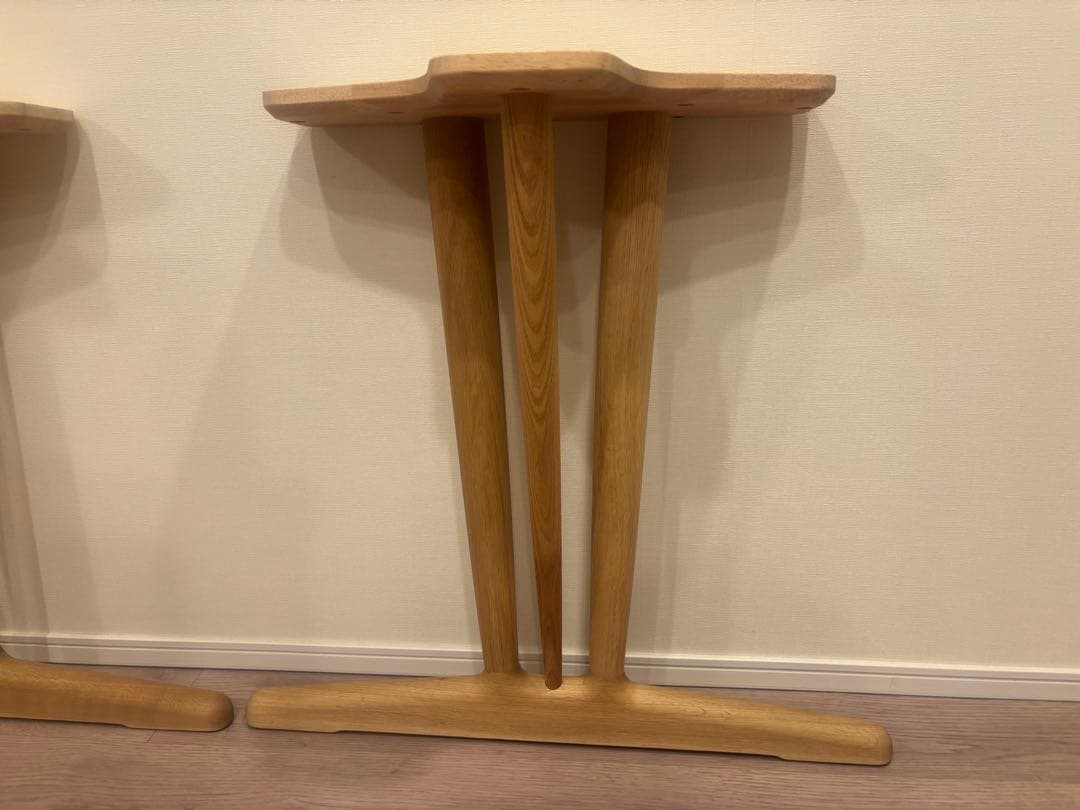 カリモクダイニングテーブル　脚のみ（ボルト付き）