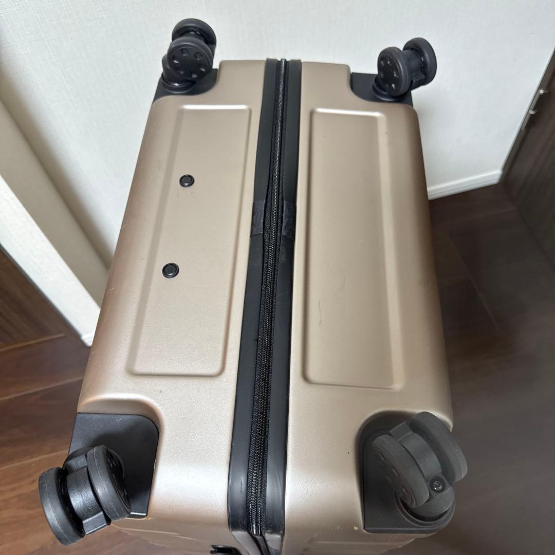 【無印良品】バーを自由に調節できるハードキャリーケース（105Ｌ）