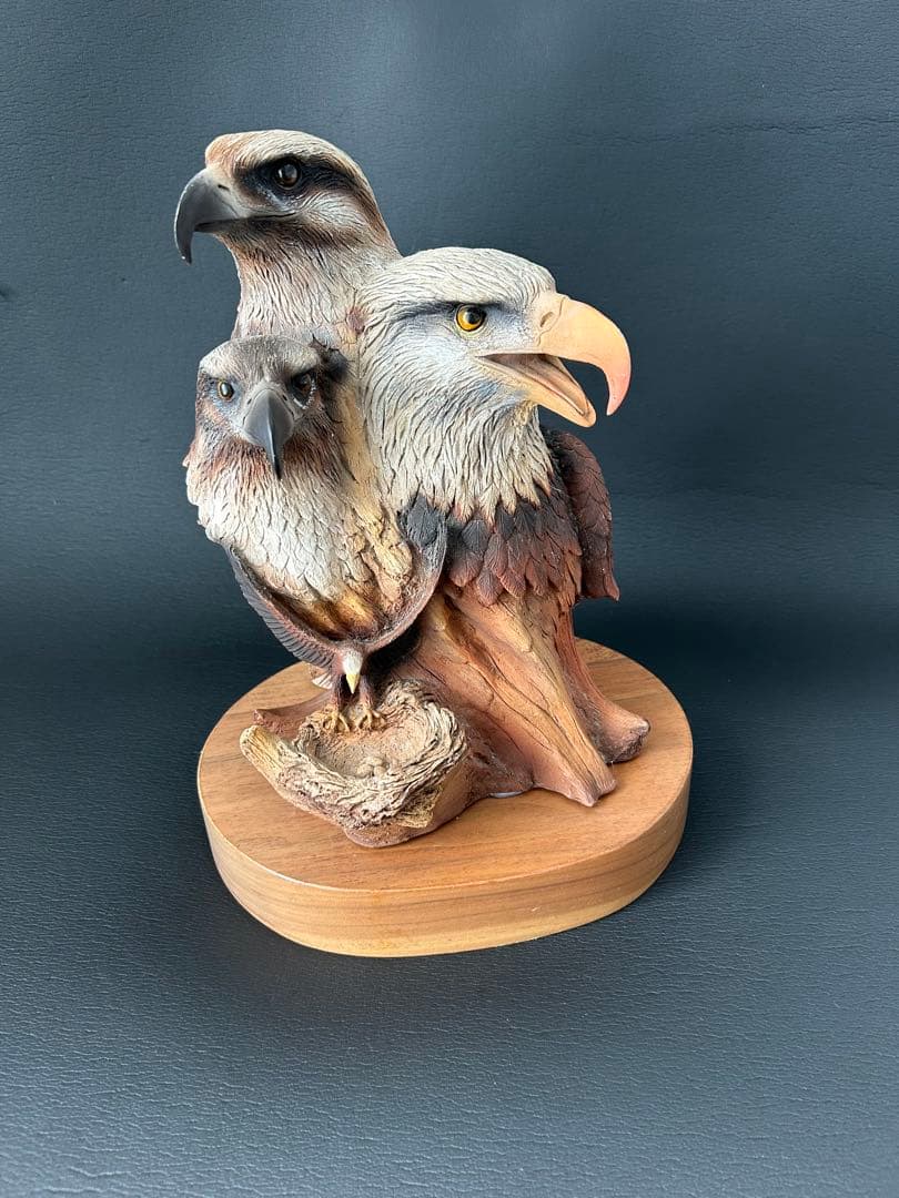 置物 Neil Rose BIRDS OF PREY Resin Sculpture