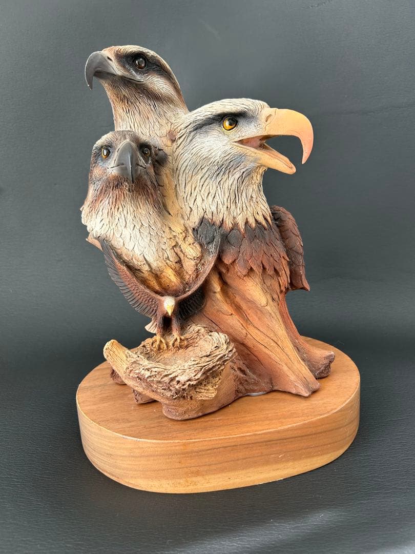 置物 Neil Rose BIRDS OF PREY Resin Sculpture